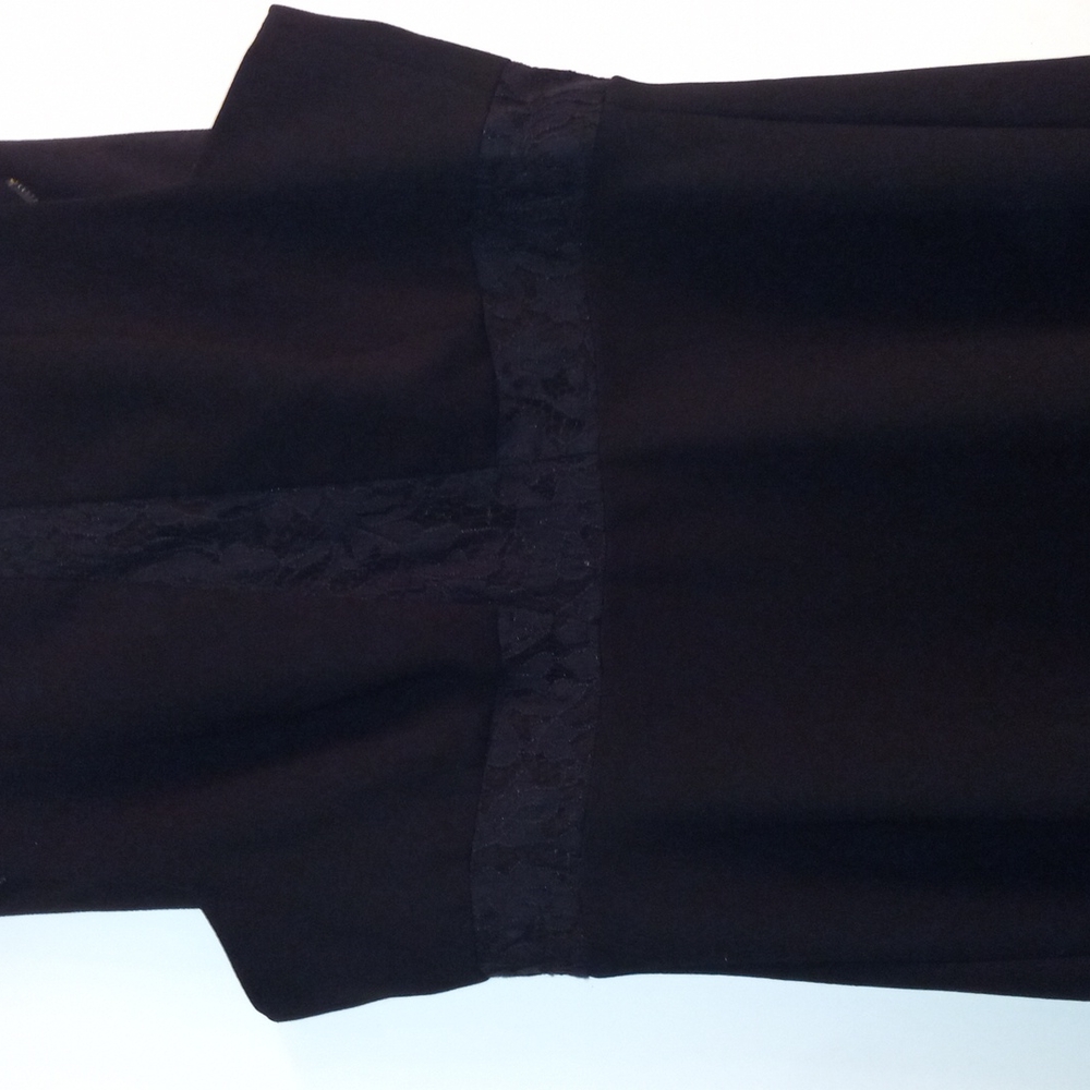 BCBG Black dress EUC form fitting
